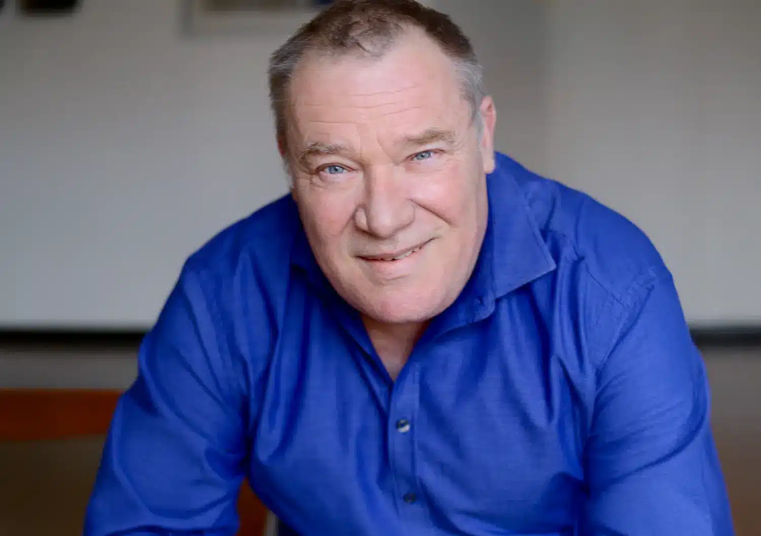 Éric Deluce, formateur à l'utilisation du simulateur de vieillissement chez Compétences Prévention.